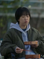Jeong Si-Jeong The Trunk Green Bomber Jacket